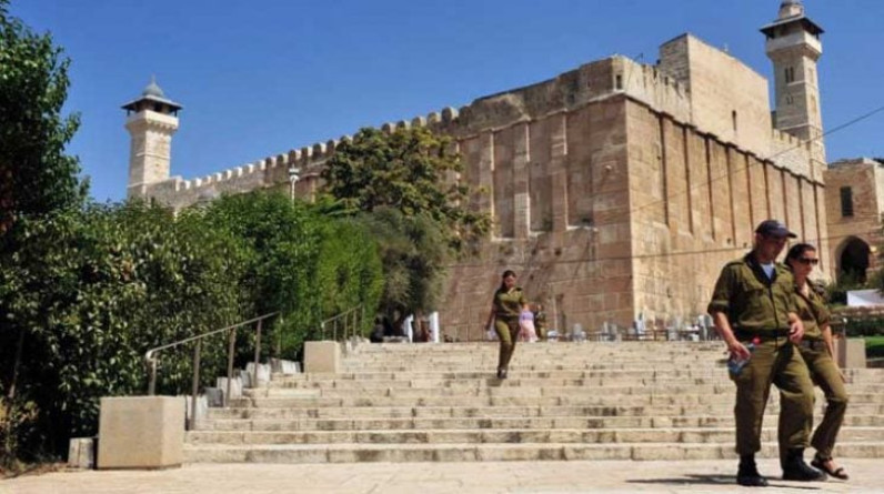 الاحتلال يرفض تسليم المسجد الإبراهيمي في عيد الأضحى